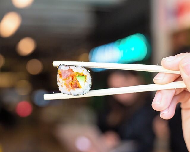 Want to #bentomore? 🍣Get 25% off gift cards when you spend $200 or more!*
*Offer valid the first week of every month. Maximum discount $100.